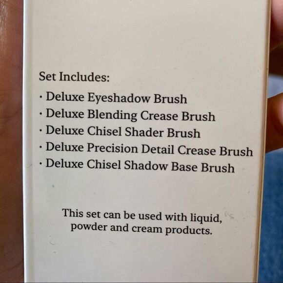 Crown Brushes "All Eyes on You" Brush Set BNIB NWT - Picture 3 of 7